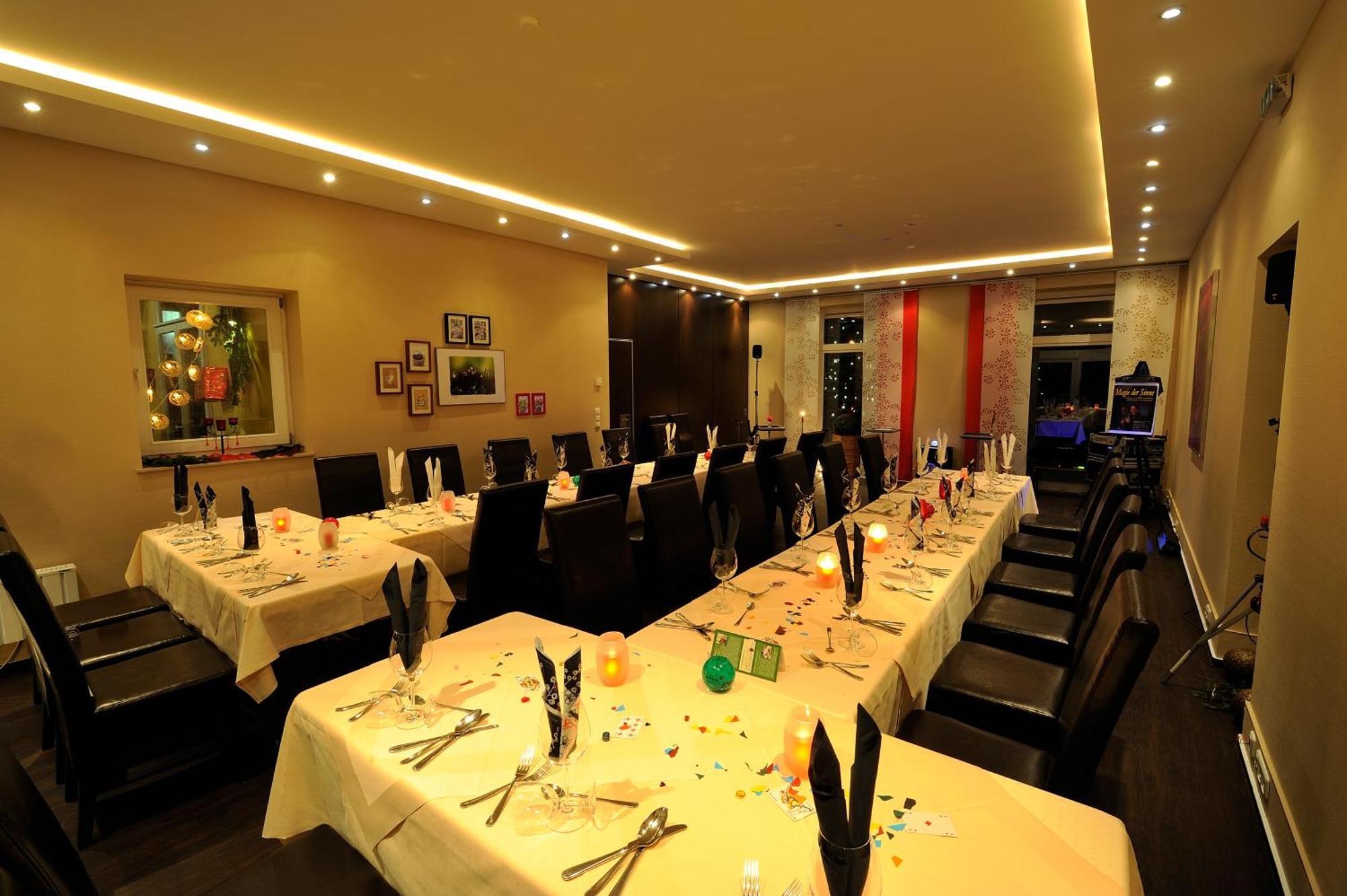 Hotel Zur Heidebluete Hambuhren Экстерьер фото