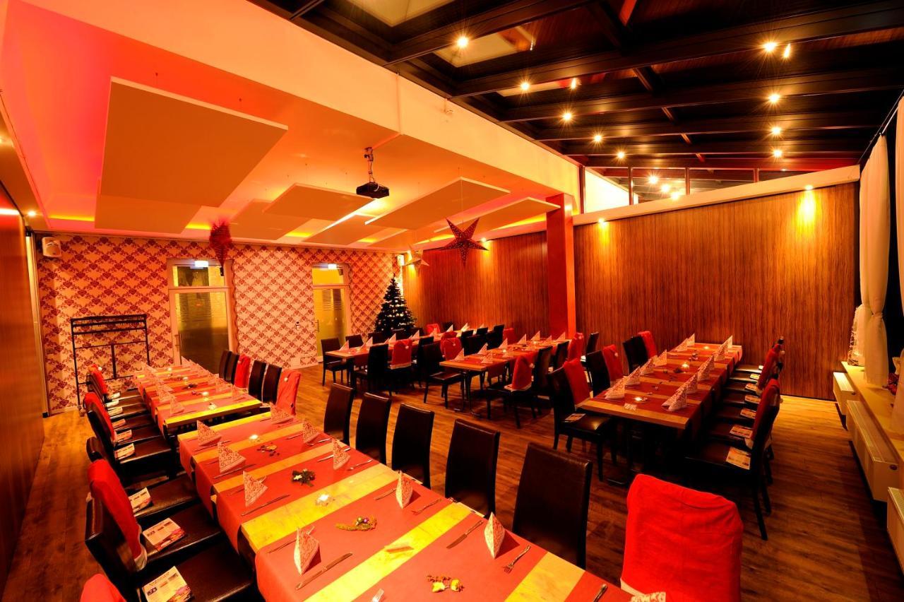 Hotel Zur Heidebluete Hambuhren Экстерьер фото